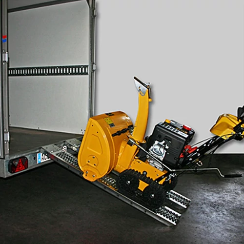 Kép 3/3 - 1 pár horganyzott acél rámpa 190 cm 400 kg teherbírás