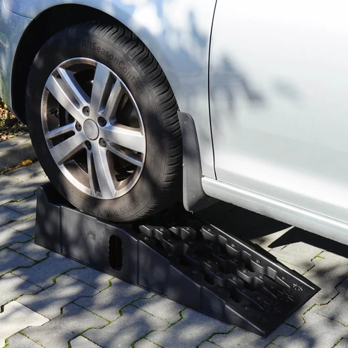 Kép 3/6 - Wiltec műanyag rámpa autóhoz, szintezéshez, lejáróhoz 5000 kg max.