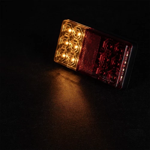 Kép 9/11 - LED hátsó lámpa 12V