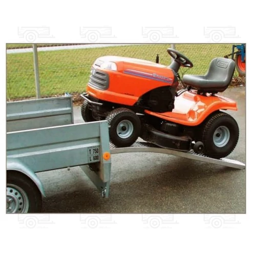 Kép 2/2 - Knott aluminium rámpa, íves 150 cm 400 kg teherbírás
