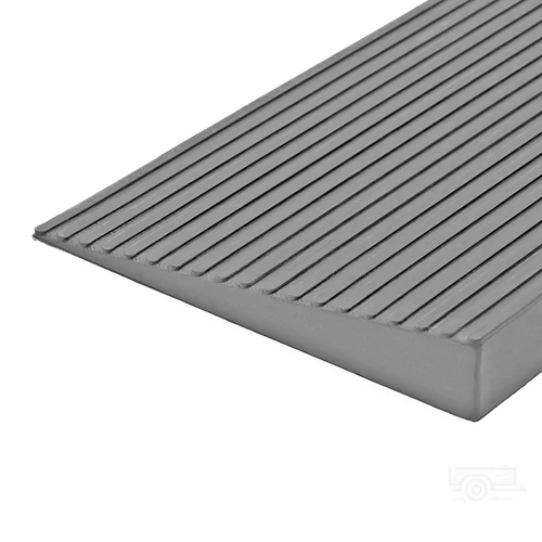 Kép 2/5 - Ajtóküszöb rámpa 10mm x 900mm szürke, gumi, egyenes
