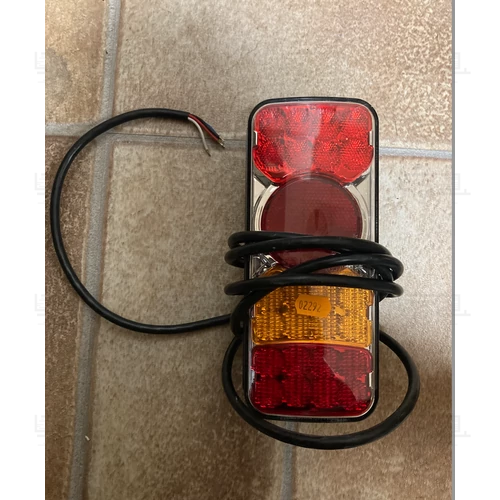 LED hátsó lámpa hibás termék